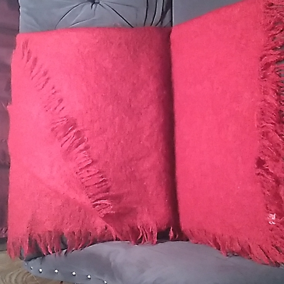 HIGHLANDS THROW BEAUTIFUL AND COZY - Picture 2 of 11